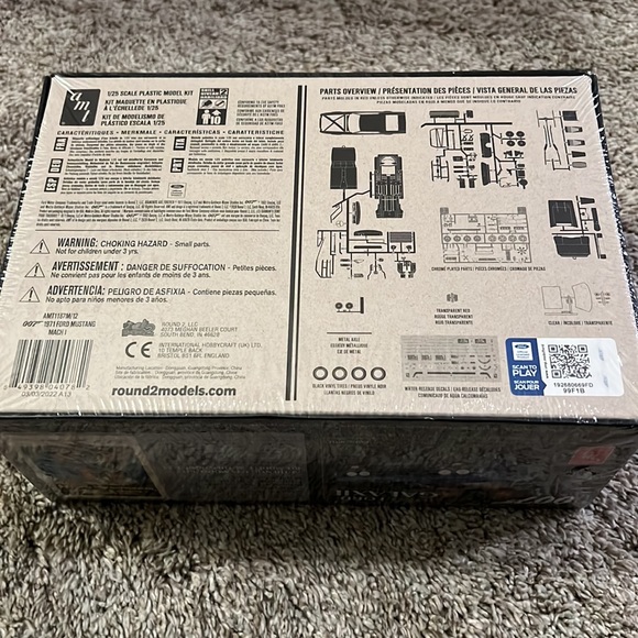 New in sealed box ford mustang model car kit with glue - Picture 3 of 7